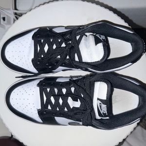 NIKE DUNK LOW PANDAS (W)